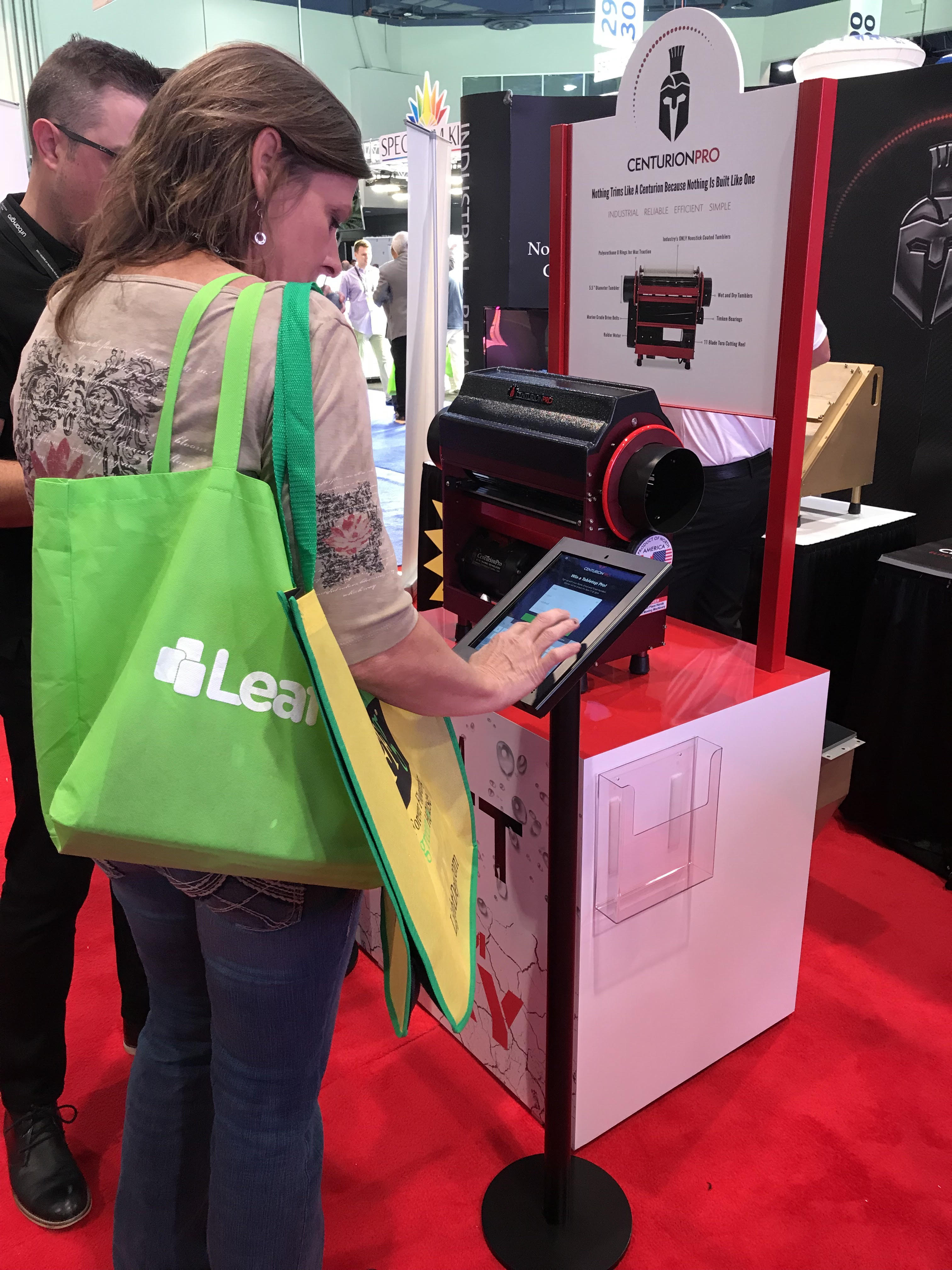 TT Display at MJBizCon